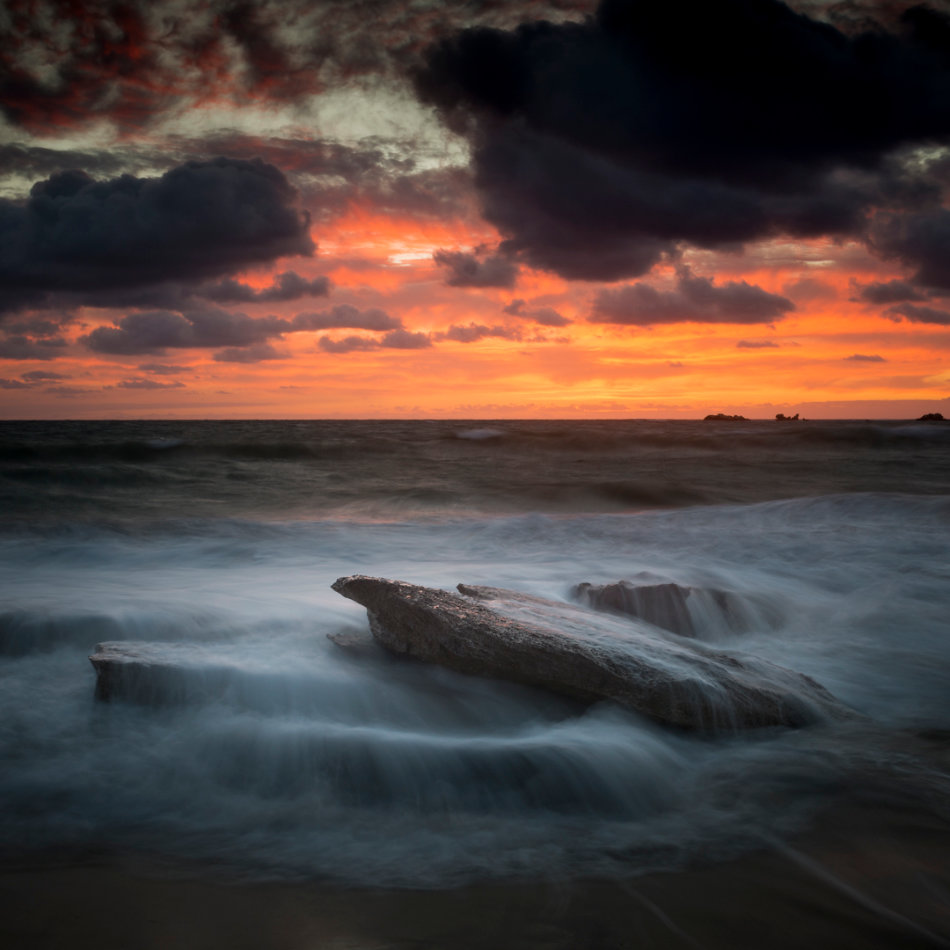 Using a 3-stop ND filter to capture the movement of the water over 1 second